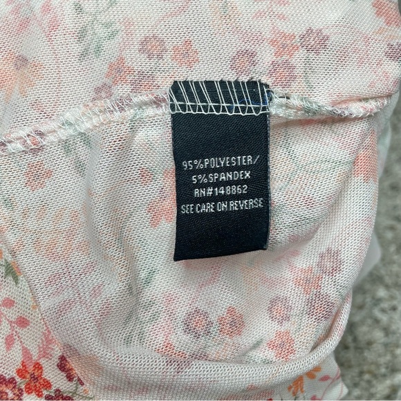 Torrid Mesh White Floral Smocked Waist Flutter Sleeve V-Neck Top 0 Large L - Picture 7 of 10